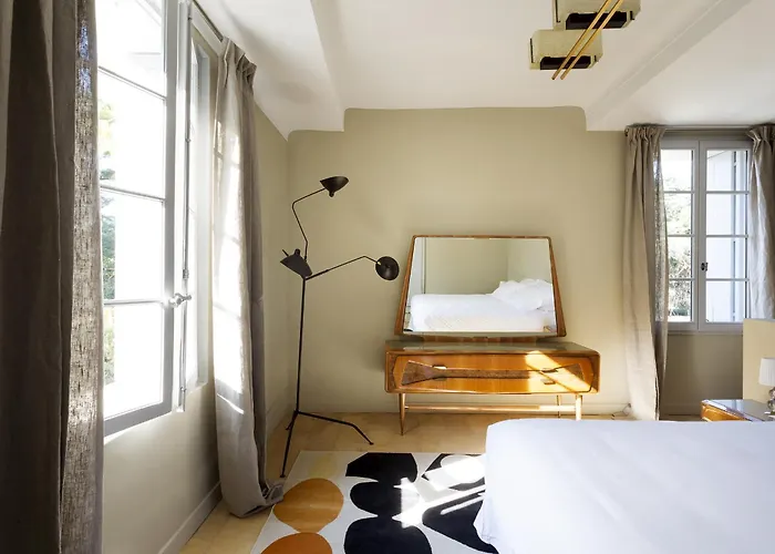 Mas De Lafeuillade Alojamento de Acomodação e Pequeno-almoço 4*